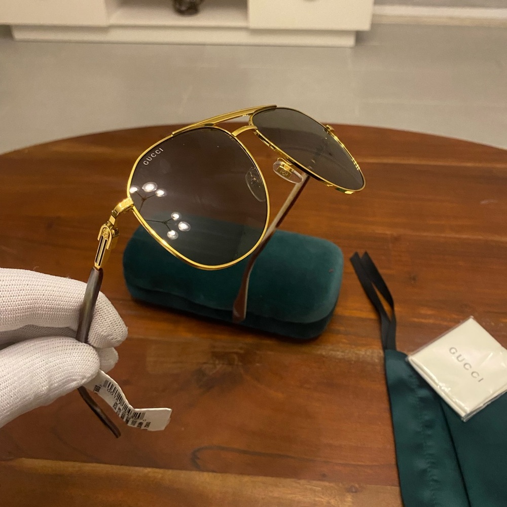 NEW‼️ UNISEX GUCCI 🕶️ - Picture 3 of 9
